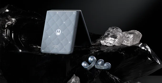 Motorola Unveils New Swarovski Partnership Phones And EarBuds